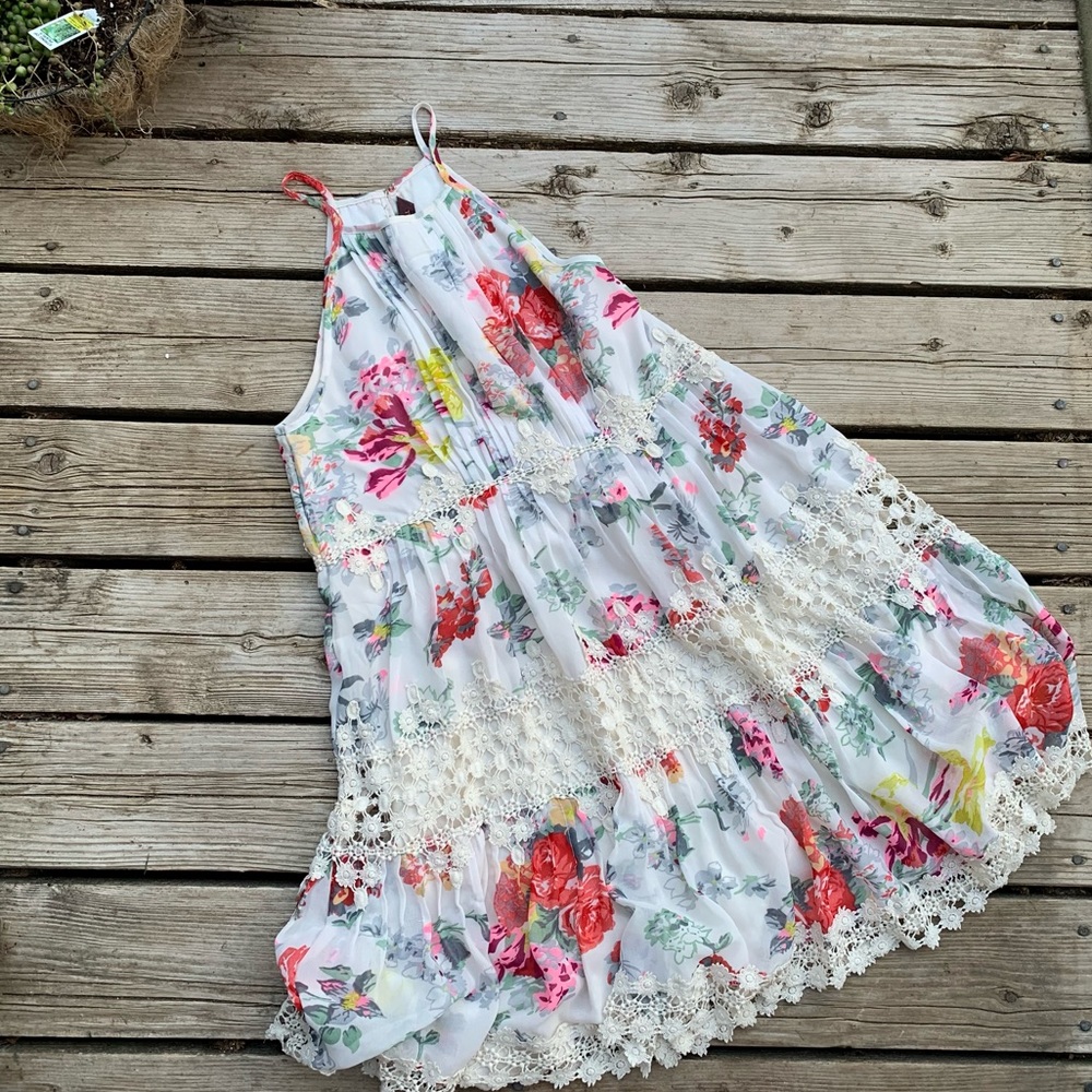 Anthropologie Ranna Gill Floral & Lace Flowy Dress